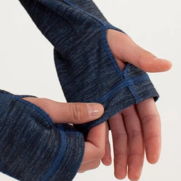 LULULEMON FORME JACKET IN SLUB DENIM BLUE/BLACK - Picture 3 of 10